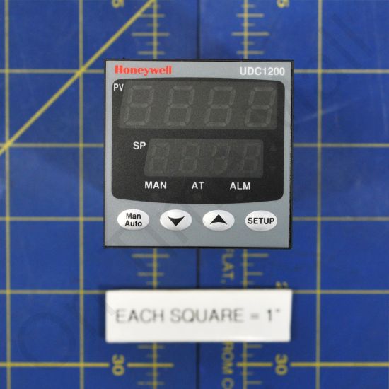 Honeywell DC1202-1-0-0-0-1-0-0-0 Controller