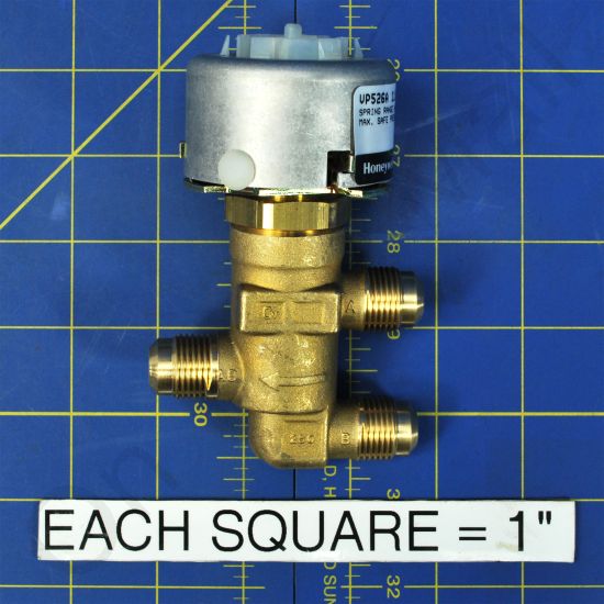 Honeywell VP526A1118 3/8 Valve With 1/2 OD Flare 16 Cv 8-11 Psi Spring Range